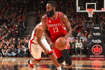 "Triple-double" Harden antar Rockets taklukkan Raptors 129-122