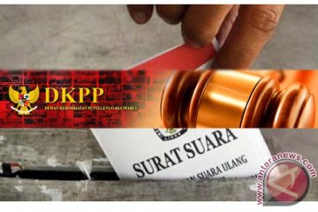 DKPP berhentikan Ketua dan Anggota KIP Nagan Raya karena terima suap