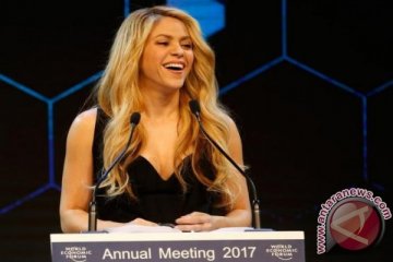 Penyanyi Shakira: Kolombia harus tanam modal di pendidikan untuk perdamaian