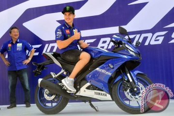 Vinales jajal Yamaha R15 terbaru di Sirkuit Sentul (Video)