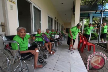 BPS: semakin berusia lanjut masyarakat Sulut makin kurang bahagia