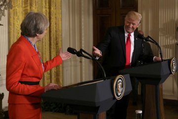 PM Inggris "sangat prihatin" Trump akan naikkan tarif impor