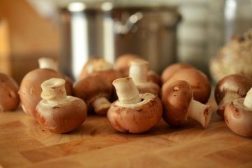 Yuk panggang jamur, daripada menumis atau merebusnya