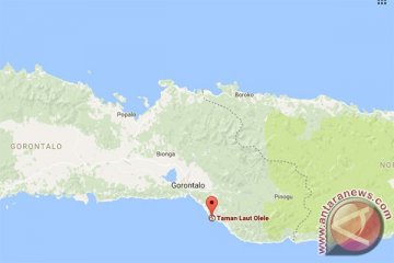 Akses jalan ke Taman Laut Olele tertutup longsor