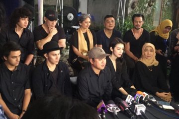 Bima Arya ajak pejabat nonton film "Chrisye"