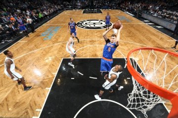 Kristaps Porzingis antar Knicks atasi Nets 95-90