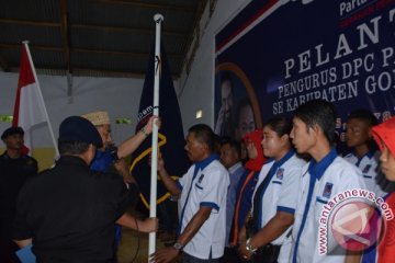 Hamim Pou Kukuhkan Pengurus Nasdem Gorut