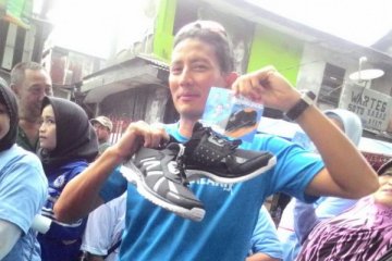 Sandiaga luncurkan sepatu produksi OK OCE