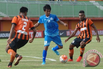 Semen Padang rotasi pemain hadapi Perseru