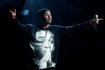 Drake rajai penjualan musik global 2016