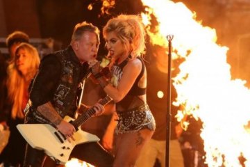 Lady Gaga dan Metallica berkolaborasi di Grammy