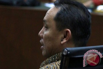 KPK tahan Bupati Halmahera Timur