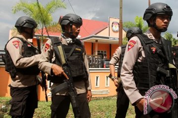 Pilkada Jayawijaya, Polisi dan TNI blokade massa simpatisan