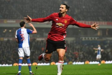 Zlatan Ibrahimovic teken kontrak satu tahun di MU