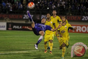 Persib tekuk Mitra Kukar 3-2