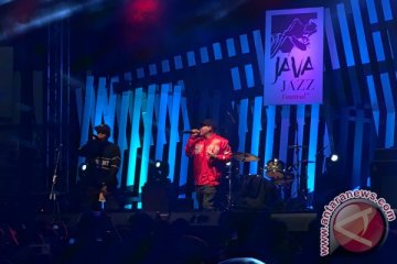 Bertemu lagi dengan "Cewek matre" pada Java Jazz (Video) 