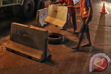 Pemkot Bekasi bongkar "barier" jalan untuk tingkatkan pengguna JPO