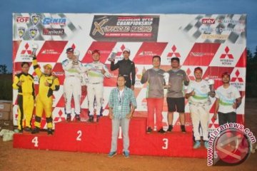 Rizal Sungkar naik podium di ajang IXOR 2017