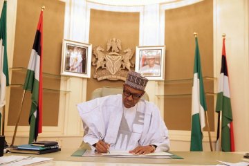 Lama absen, Presiden Nigeria Buhari kembali tampil di hadapan publik