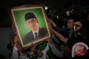 Jembrana di Bali juga salat gaib untuk KH Hasyim Muzadi