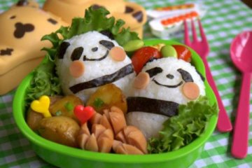 Trik memasukkan sayuran dalam menu anak