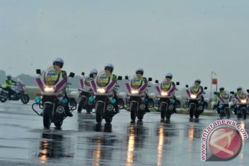 Simulasi Pengawalan VIP