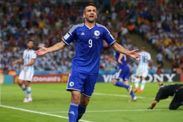 Kualifikasi Piala Dunia 2018 - Bosnia pangkas jarak ke puncak Grup H