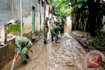 Korban tewas banjir Bima ditemukan di pantai