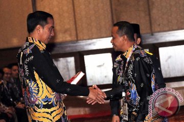 Presiden Jokowi paparkan tiga tahap pembangunan kepada HIPMI