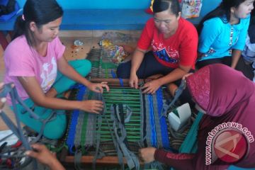 Kerajinan Keset Kaki kain Perca