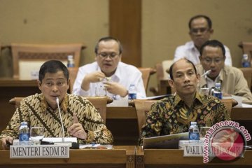 Kemen ESDM proyeksikan pertumbuhan penerimaan negara 35 persen pada 2017