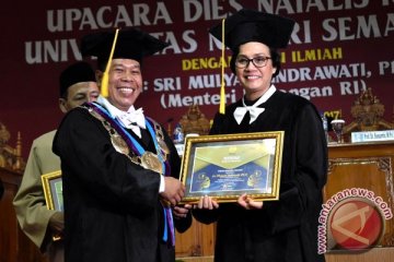 Menkeu terima anugerah konservasi dari Unnes