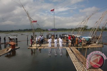 Situ Bagendit di Garut makin diminati wisatawan