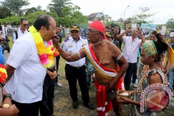 Penerbangan Perdana Wings Air ke Dobo