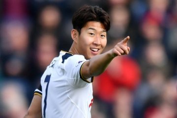 Tottenham naik peringkat tiga berkat dua gol Heung-Min Son