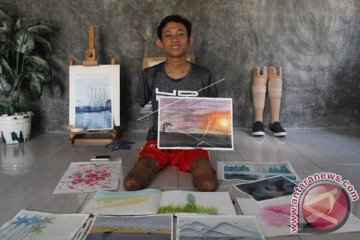 Melukis Dengan Mulut