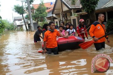 Warga Bekasi diminta waspadai potensi banjir 2017