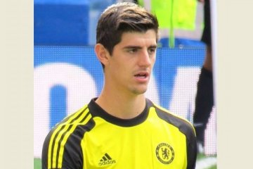 Manchester United vs Chelsea, Courtois absen dan Ibrahimovic cadangan