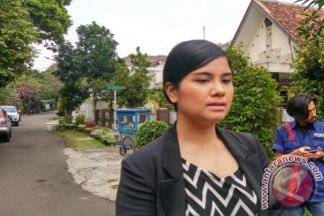 Annisa Pohan tampil beda saat nyoblos di putaran kedua