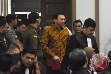 Pengacara: Ahok juga ajukan pledoi sendiri