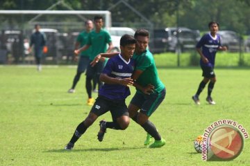 Timnas U-22 taklukkan Persita 2-1