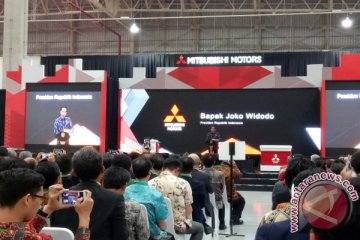 Pesan Presiden Jokowi saat resmikan pabrik Mitsubishi Cikarang
