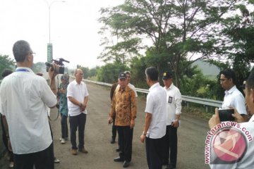 Menteri Basuki tinjau pembangunan akses Dryport Cikarang