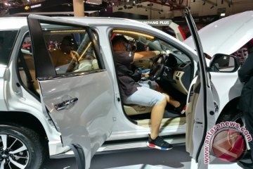 Ganti sunroof dengan monitor, tanggapan konsumen Pajero Sport terbelah