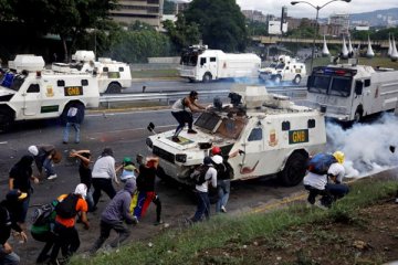 Ancaman kudeta dan kekerasan hantui Venezuela