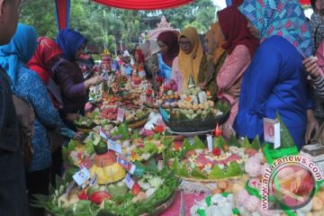 Kompetisi Tumpeng Pempek Palembang