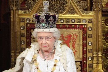Ratu Elizabeth: Inggris murung namun tegar