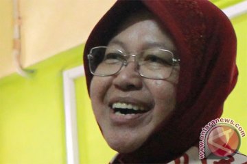 Wali Kota Risma dicurhati pelajar SMA Surabaya