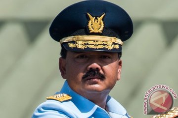 34 Pati TNI-AU terima pisau Bhuwana Paksa