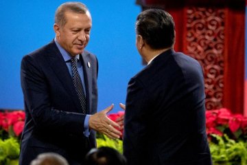 Soroti China-Turki, pasar negara berkembang dorong saham global melemah